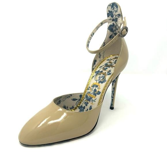Gucci Patent Daisy 105 D’Orsay Pumps – 4.25″ Ankle-Strap, Beige, Size 9 - Picture 4 of 10